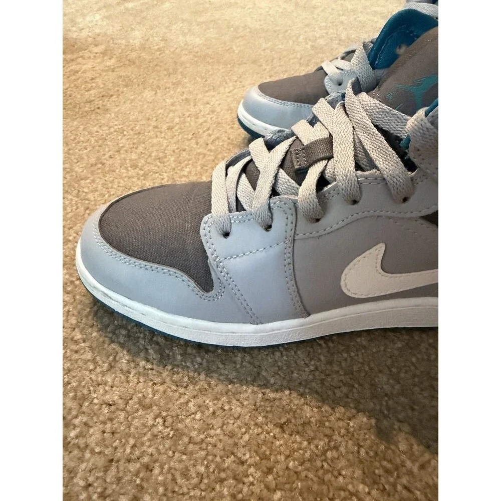 Grade School Jordan 1 Mid Wolf Grey Tropical Teal Style 554725-027 Size 5.5Y